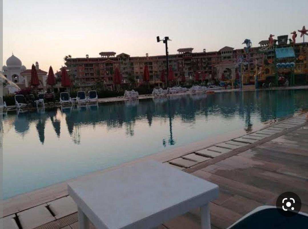 Porto * Sharm El-Sheikh